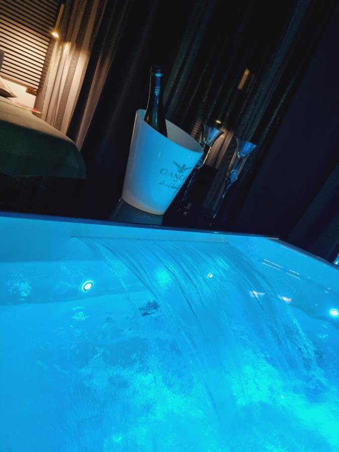 Apartament Jacuzzi Krakow Ngoại thất bức ảnh