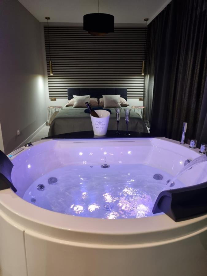 Apartament Jacuzzi Krakow Ngoại thất bức ảnh