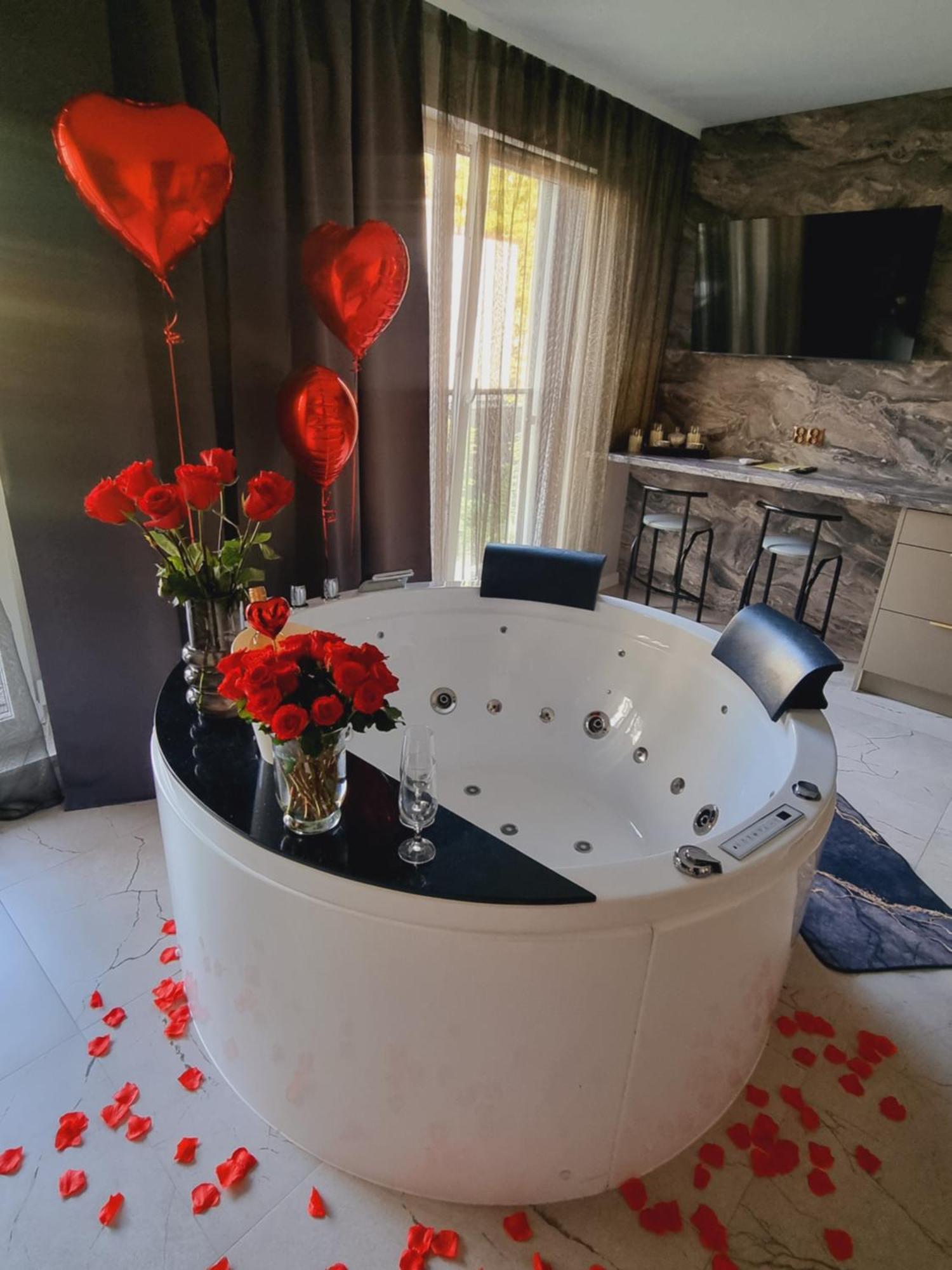 Apartament Jacuzzi Krakow Ngoại thất bức ảnh